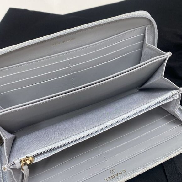 GORGEOUS Chanel Caviar Quilted Boy Long Zip Around Wallet - Picture 2 of 5